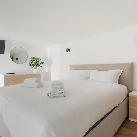 Guesthost - Affori Cozy Flat * Milan