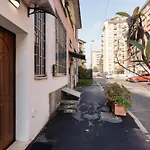 Guesthost - Affori Cozy Flat Apartment