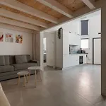 Guesthost - Affori Cozy Flat Apartmán