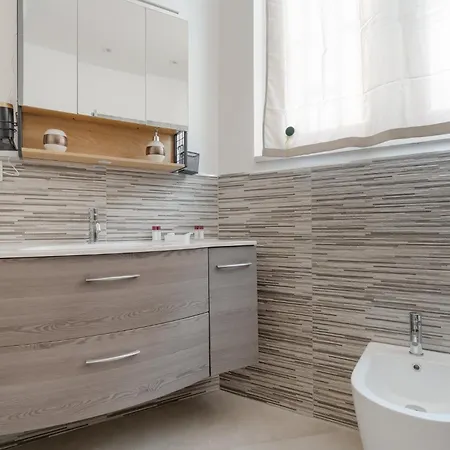 Guesthost - Affori Cozy Flat *